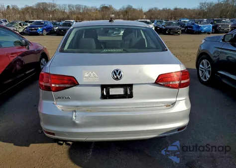 2015 Volkswagen Jetta Base z USA, uszkodzony, nr VIN 3VW1K7AJ5FM347826
